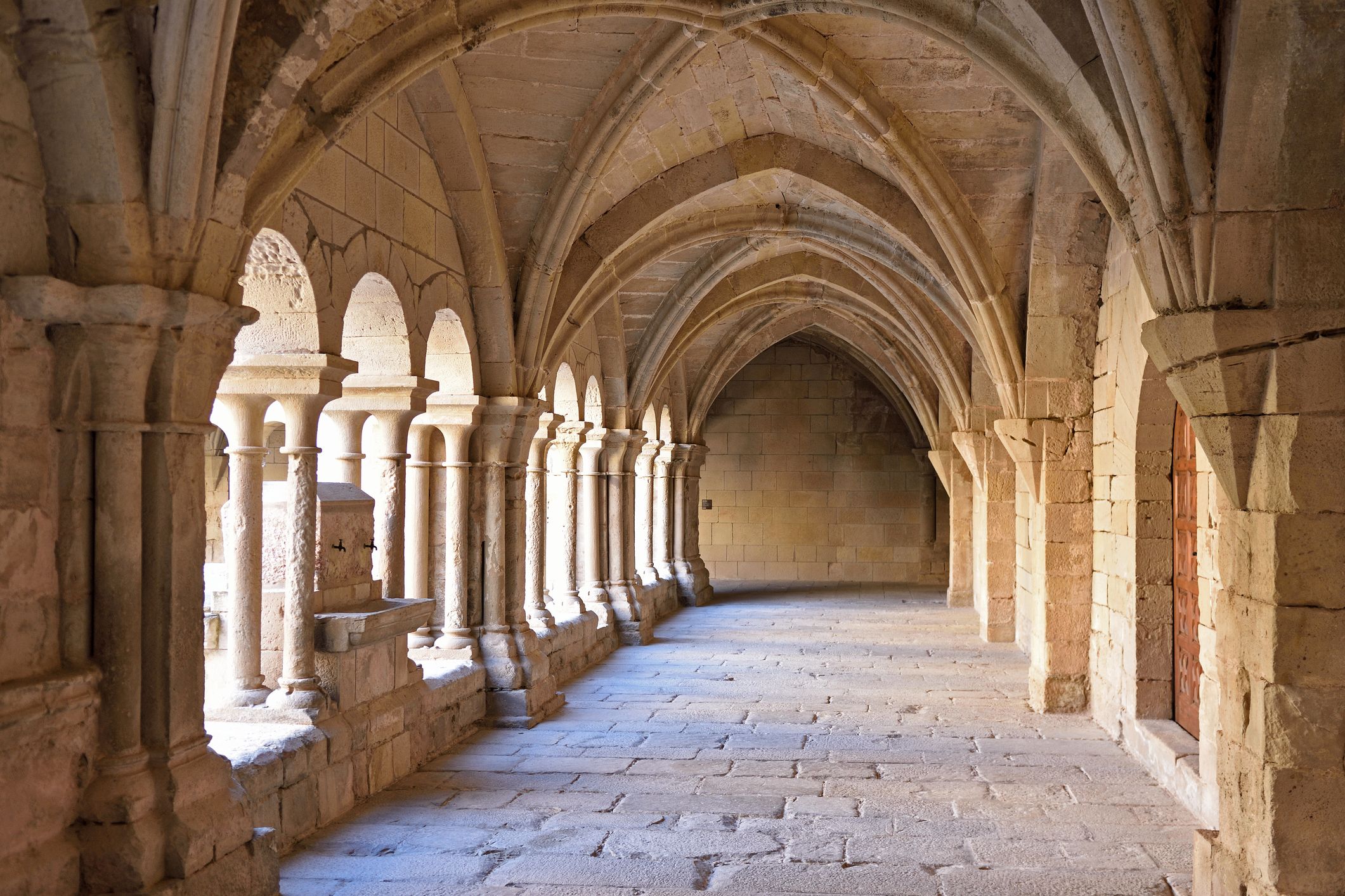 Claustre del monestir de Santa Maria de Vallbona Claustre del monestir de Santa Maria de Vallbona