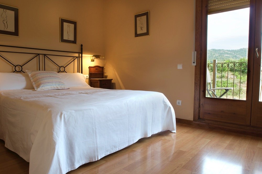 Una de les habitacions de Cal Pastor, a la Pobla de Cérvoles Una de les habitacions de Cal Pastor, a la Pobla de Cérvoles