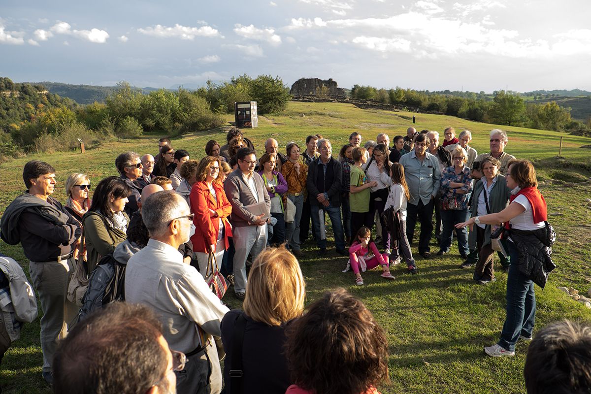 Visita guiada al jaciment de l'Esquerda Visita guiada al jaciment de l'Esquerda