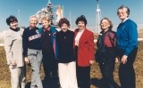 D’esquerra a dreta, Gene Nora Stumbough, Wally Funk, Jerrie Cobb, Jerri Sloan Truhill, Sarah Gorelick, Myrtle Kay Cagle i Bernice B. Steadman, juntes el 1995 per veure el llançament del ‘Discovery’ que pilotava Eileen Collins D’esquerra a dreta, Gene Nora Stumbough, Wally Funk, Jerrie Cobb, Jerri Sloan Truhill, Sarah Gorelick, Myrtle Kay Cagle i Bernice B. Steadman, juntes el 1995 per veure el llançament del ‘Discovery’ que pilotava Eileen Collins