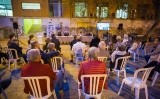 El públic es va quedar en silenci escoltant els testimonis impactants del vídeo que acompanya el reportatge del SÀPIENS d'octubre
