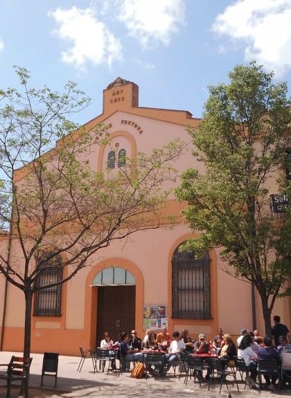 Teatre Fontova de la Colònia Güell Teatre Fontova de la Colònia Güell