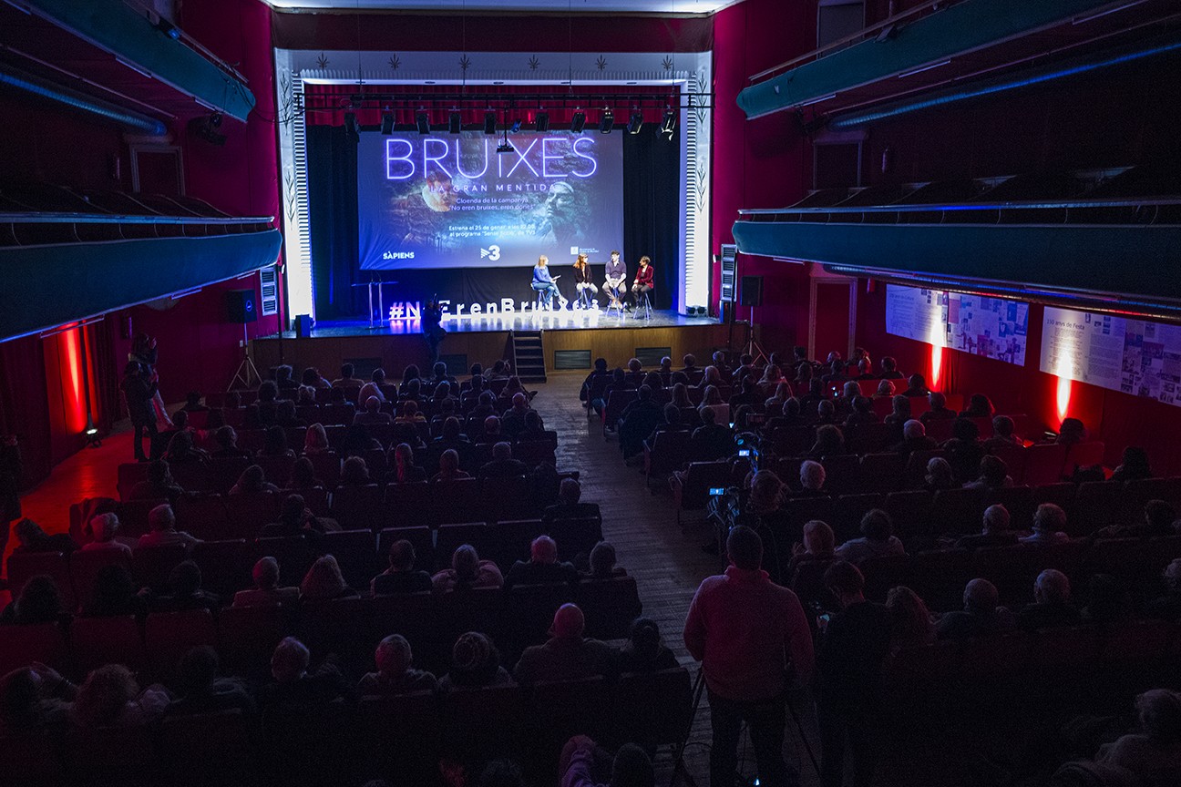 Preestrena de 'Bruixes, la gran mentida', en l'acte de cloenda de la campanya 'No eren bruixes, eren dones'