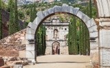 Camí d'entrada a la cartoixa d'Escaladei Camí d'entrada a la cartoixa d'Escaladei
