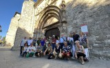 Davant de l'església de la Merced, situada al costat de l'hotel Davant de l'església de la Merced, situada al costat de l'hotel