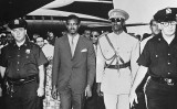 Lumumba va viatjar per tot el món per internacionalitzar la seva causa Lumumba va viatjar per tot el món per internacionalitzar la seva causa