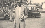 Imatge d'un jove Patrice Lumumba l'any 1950