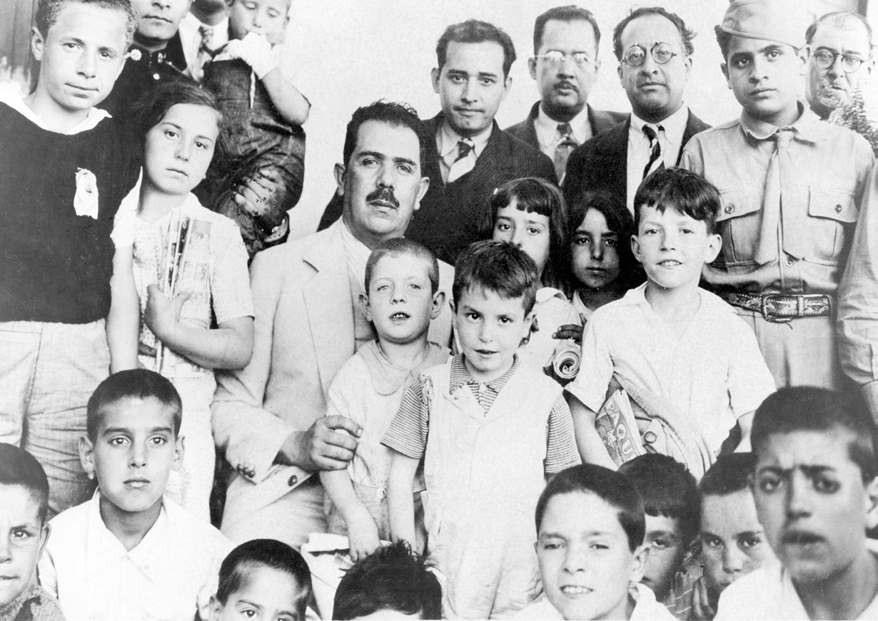 Lázaro Cardenas, president de Mèxic, amb nens espanyols arribats a Mèxic