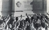 Inauguració del monument als 'caídos' a l'estadi de les Corts Inauguració del monument als 'caídos' a l'estadi de les Corts