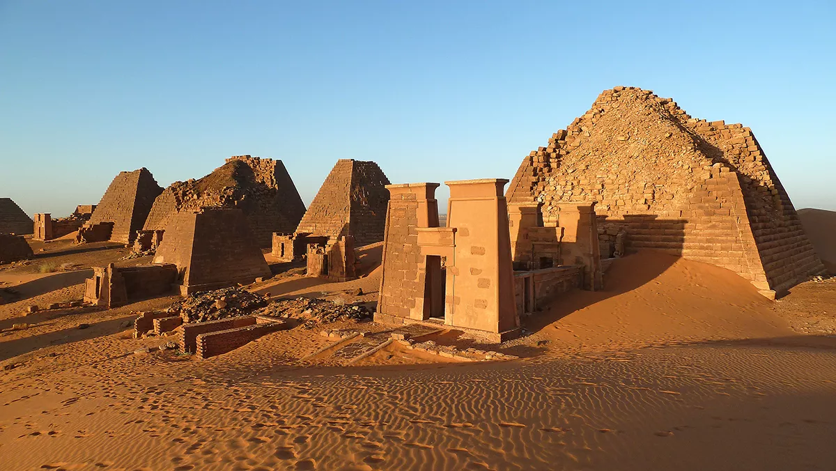 Aquestes piràmides estan situades a Khartum (Sudan)