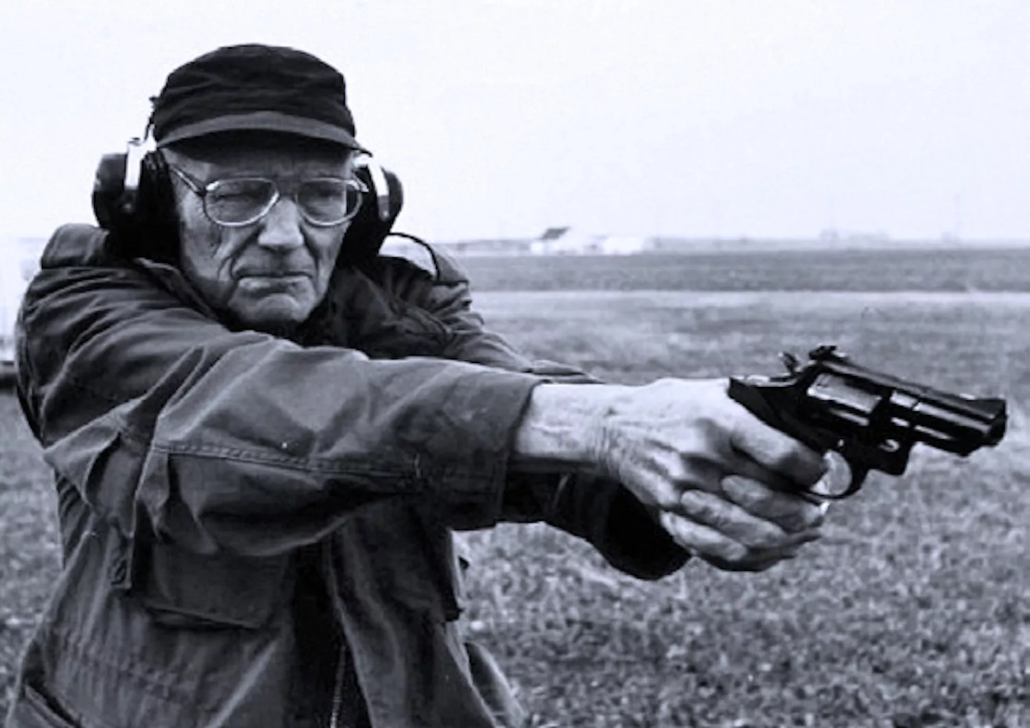 William Burroughs va ser fins a la mort un gran aficionat a les armes de foc