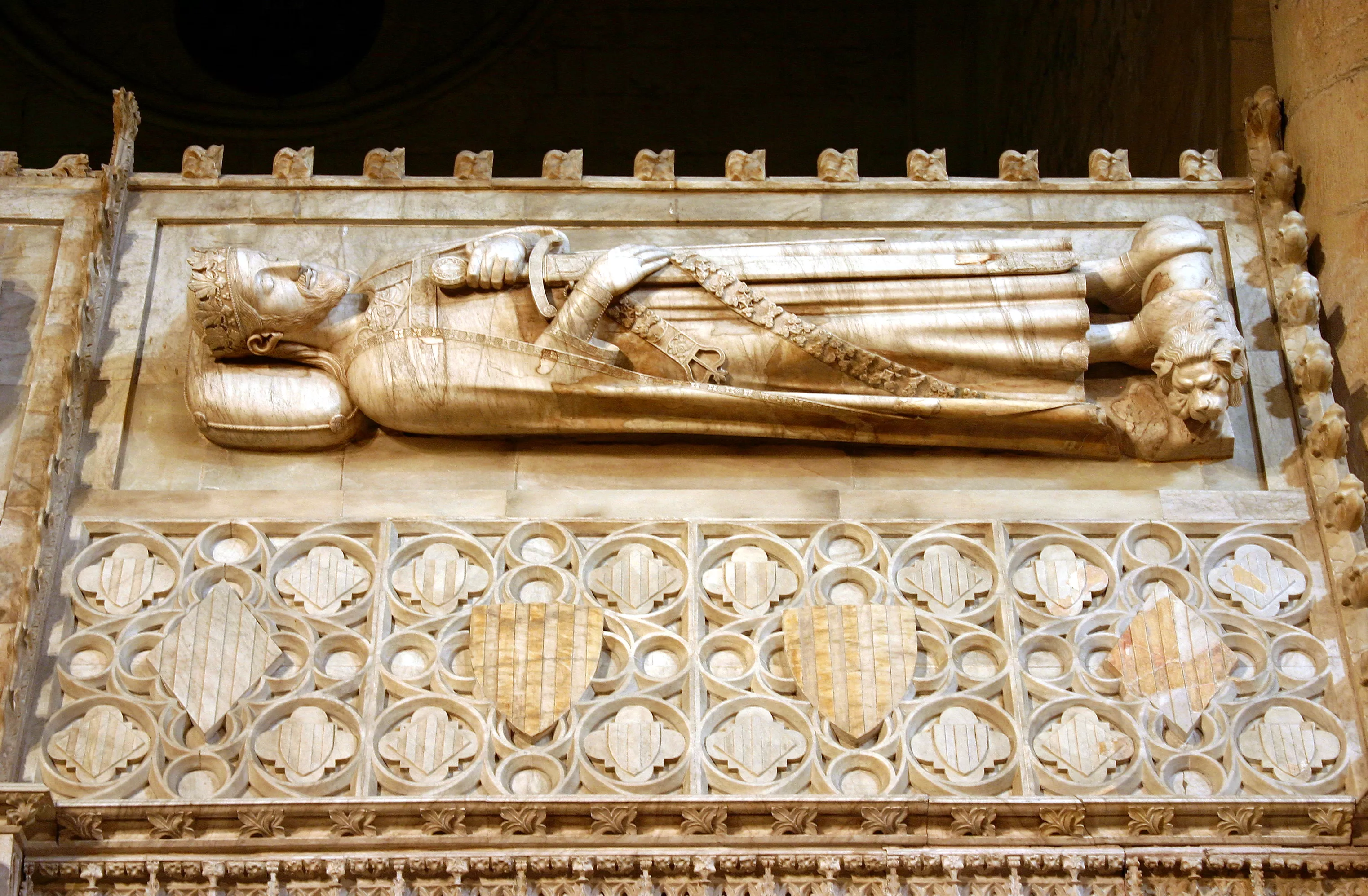 Tomba de Jaume I al Reial Monestir de Santa Maria de Poblet.