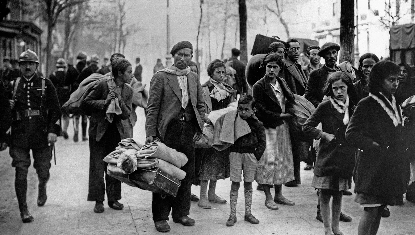 Desenes de milers de persones van creuar la frontera amb França el gener del 1939, fugint de les tropes franquistes