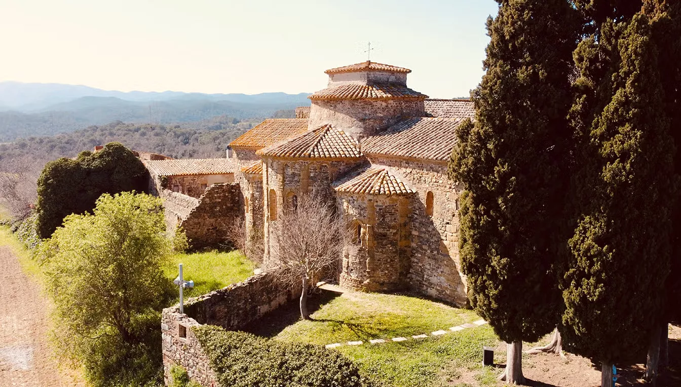 Imatge del monestir de Sant Miquel de Cruïlles
