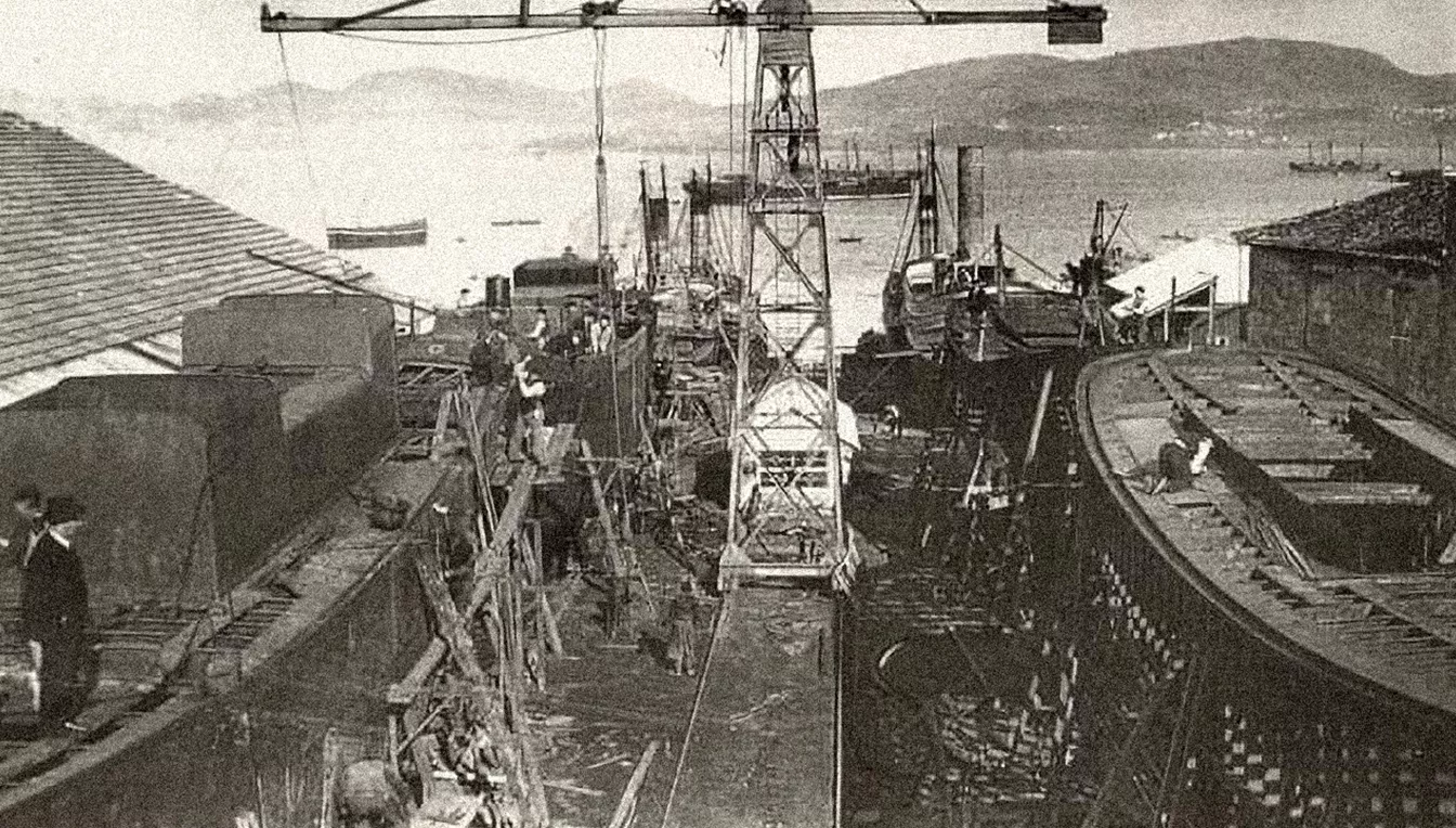 La família Barreras va fundar unes drassanes (imatge) on, fins al 1918, hi van construir més de quatre-cents vapors ‘tipus Vigo’, ideals per a la pesca de la sardina.