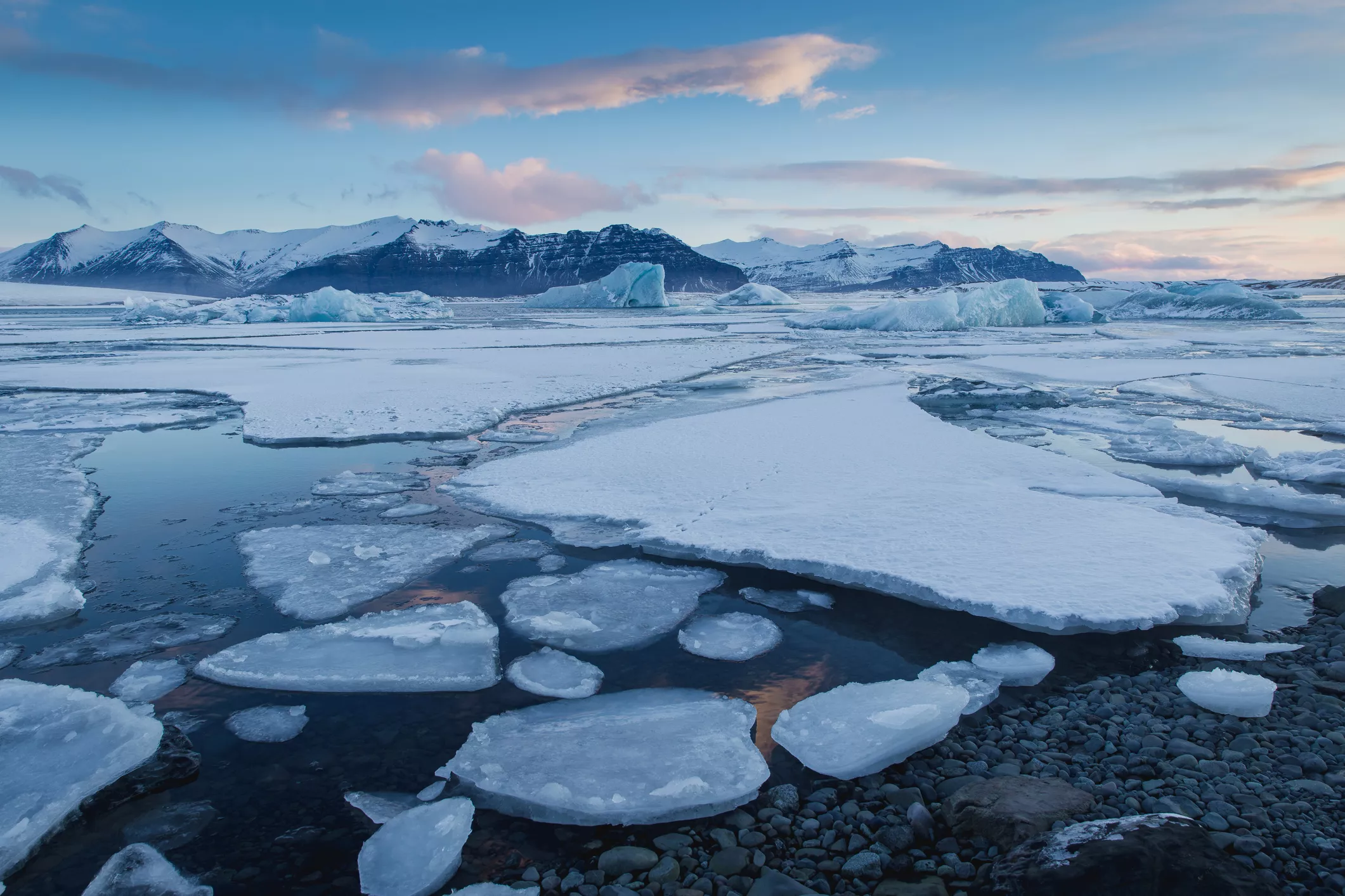 El desgel progressiu del casc polar a causa del canvi climàtic ofereix oportunitats seductores