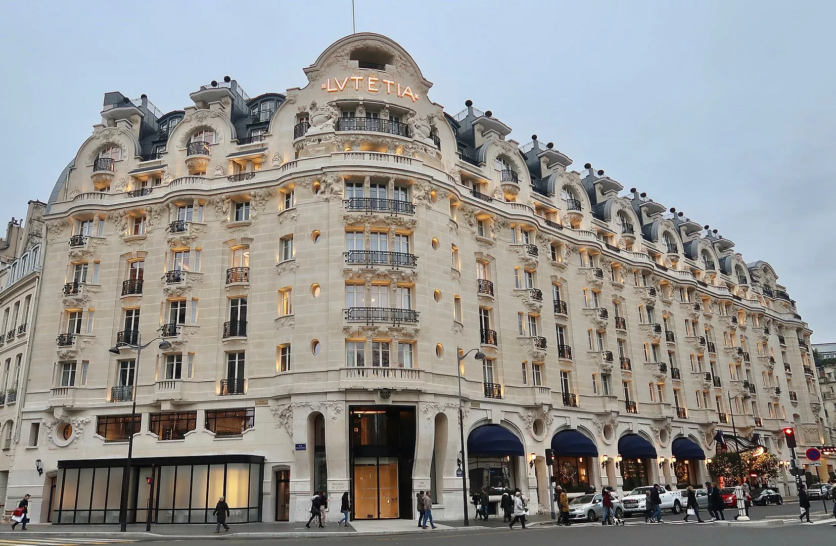 L'hotel Lutetia està situat a París