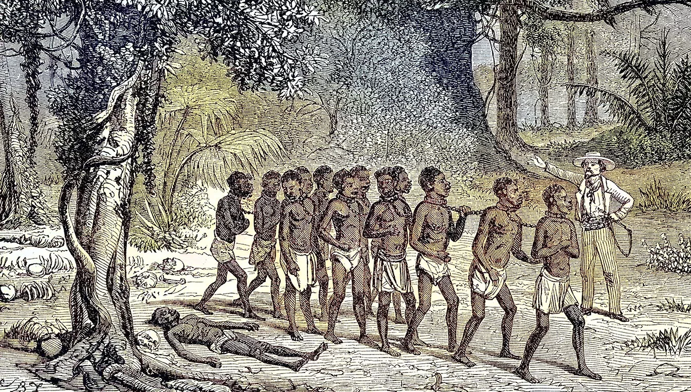 Al segle XIX, el viatger Paul du Chaillu va visitar els centres negrers de Cap López