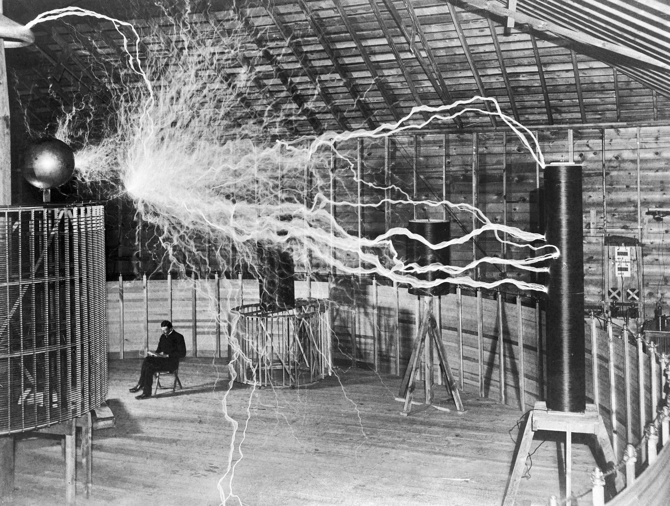 Nikola Tesla al seu laboratori de Colorado Springs