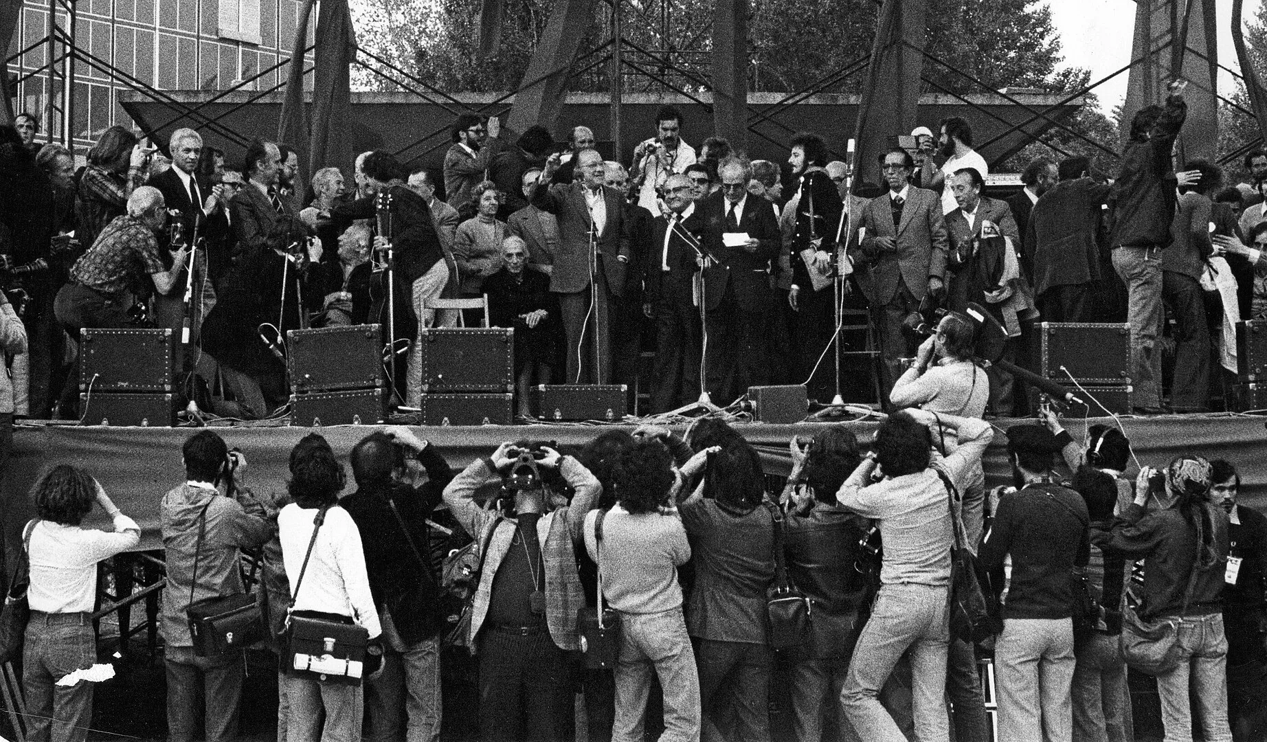 Acte de clausura de la primera Festa del PCE, celebrada a la Casa de Campo de Madrid l'any 1977