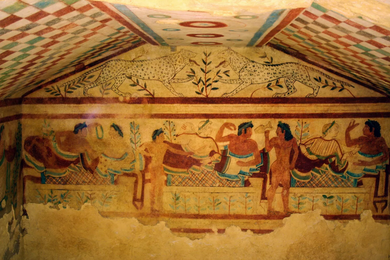 Com els egipcis, per als etruscs la mort era el pas a una nova vida. Tenir un monument funerari era cabdal per a la nova ‘etapa’
