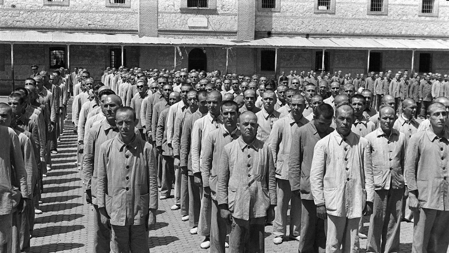 Els presos de la presó d'Ocaña, a Toledo, formen al pati