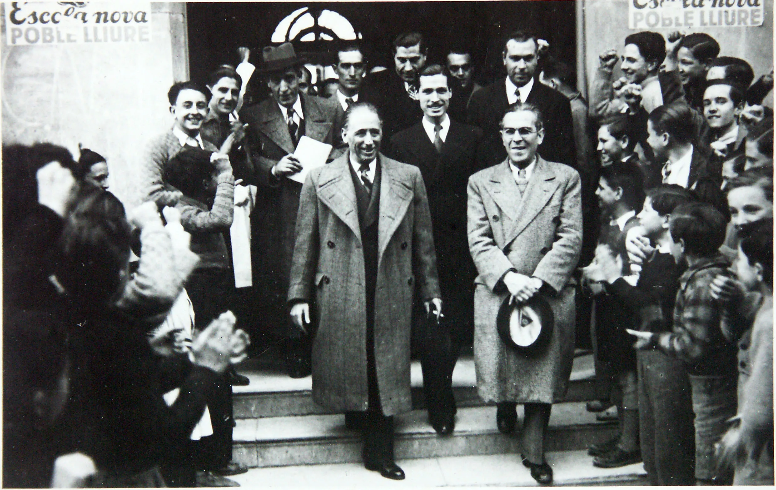 Lluís Companys el 1937 en una visita a l'Institut Escola M. B. Cossío