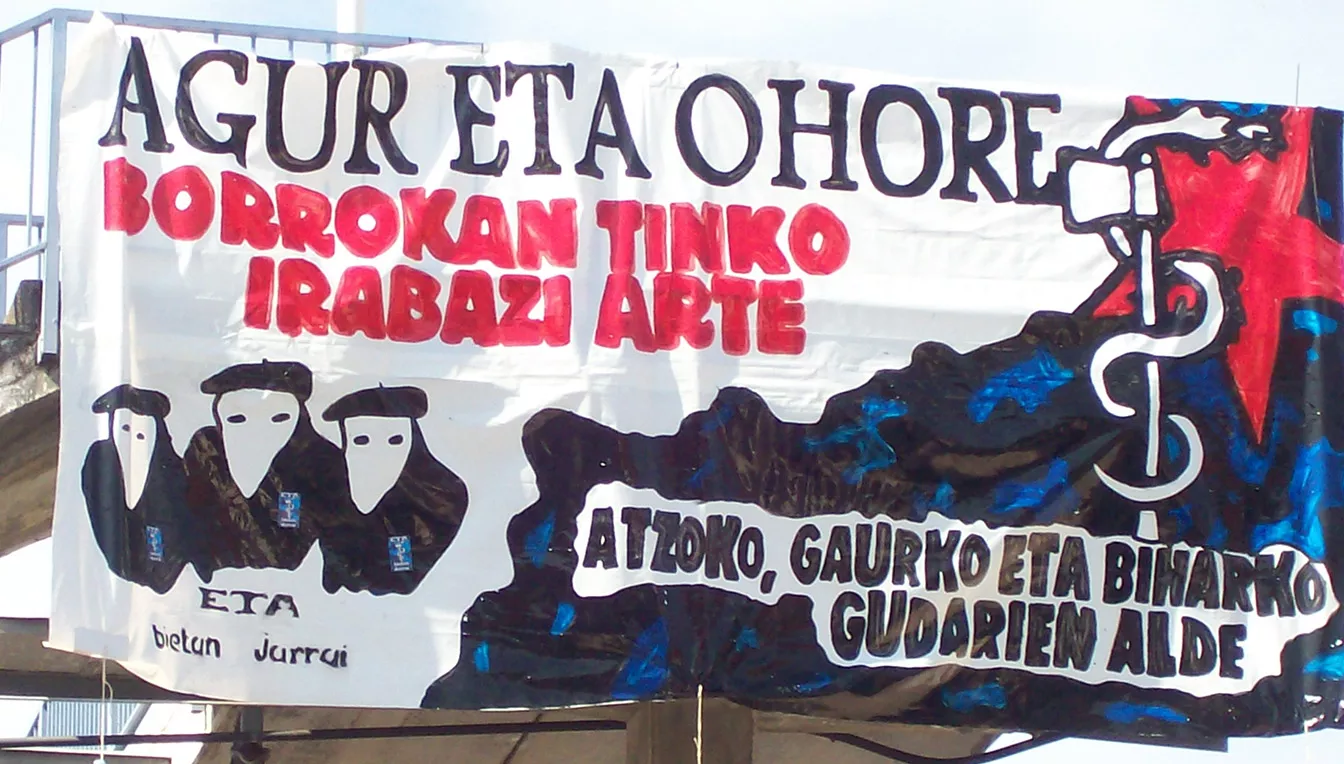 Pancarta de suport a ETA de l'any 2011