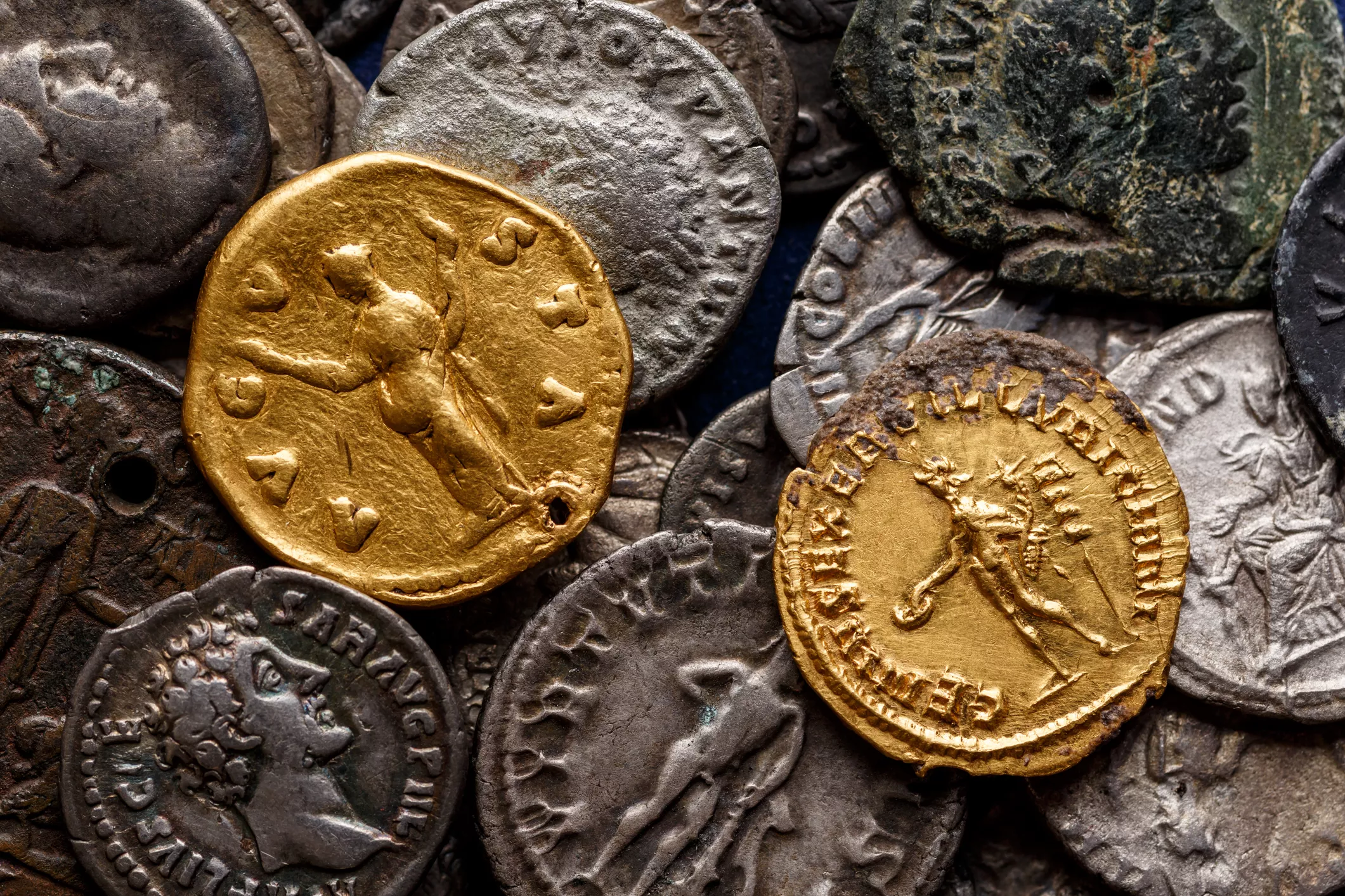La història del país, a través de l'evolució de les monedes