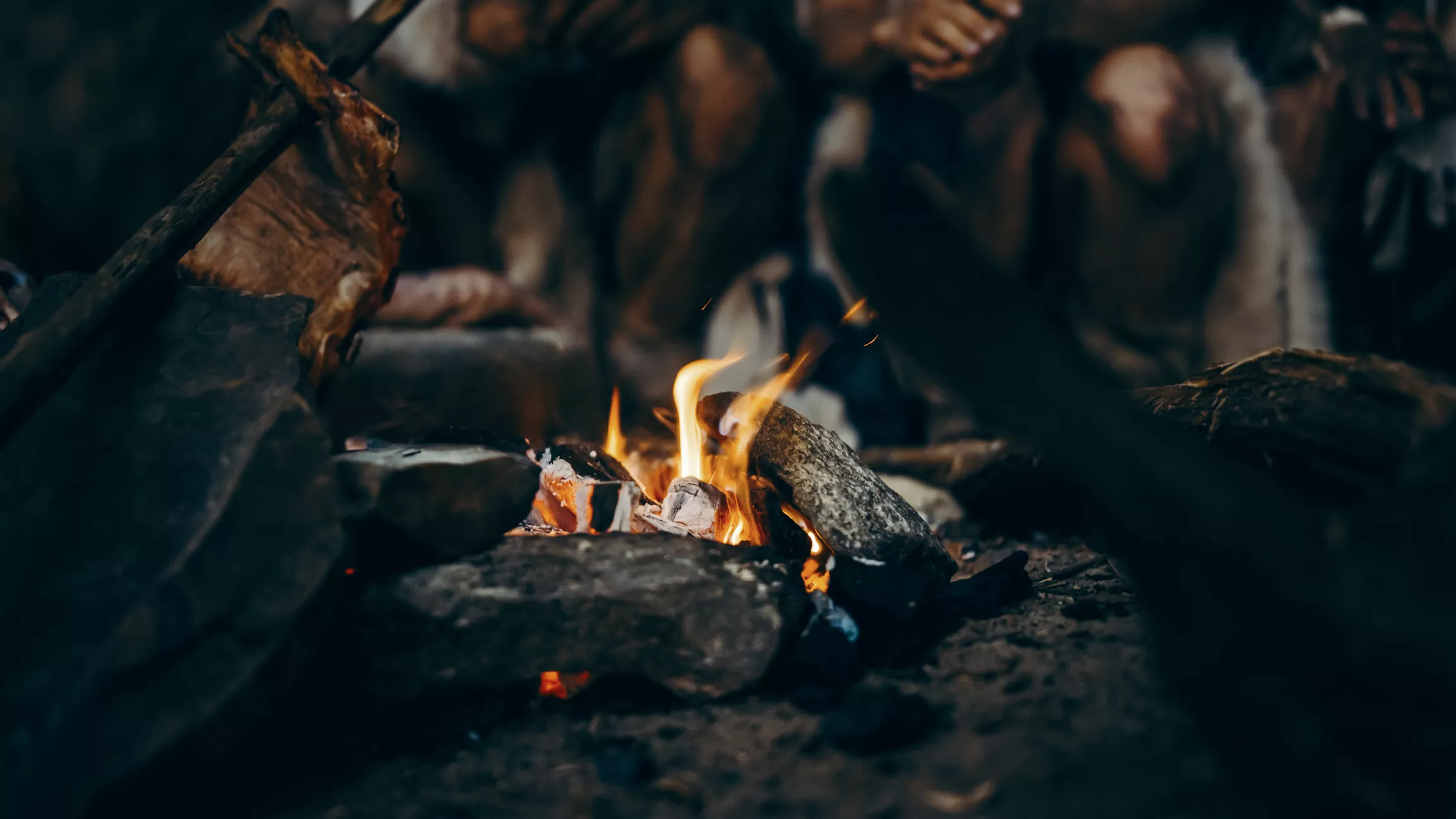 Els homes primitius feien foc a l’interior de coves com la del Bolomor