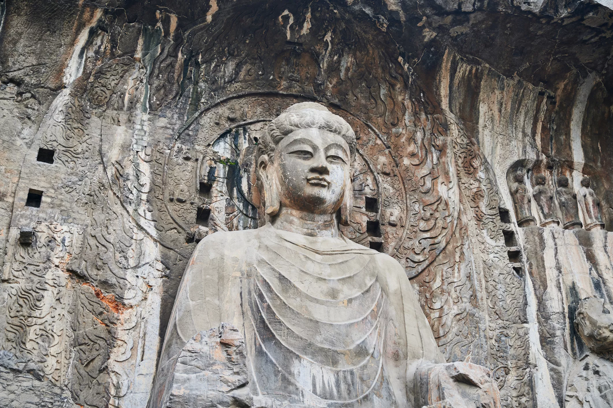 Estàtua situada a les grutes de Longmen, suposadament inspirada en la imatge de Wu Zetian