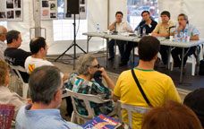 El director de SÀPIENS durant la taula rodona