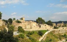 Talamanca amb el castell al fons