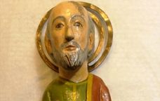 La talla de Sant Pau recuperada per la parròquia del Prat de Llobregat