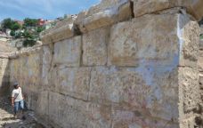 Murs de l'amfiteatre romà desenterrat a Turquia