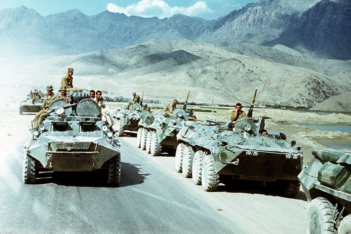 Soldats soviètics es retiren d'Afganistan (1988)