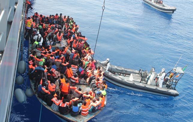 Rescat de migrants durant la crisi de refugiats a Europa el 2015