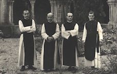 Els quatre monjos italians que es van instal·lar al monestir l'any 1940 -  Arxiu del Monestir de Poblet