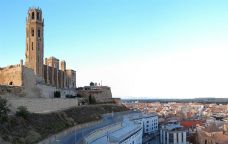 Vista de la ciutat de Lleida - Wikimedia commons Vista de la ciutat de Lleida - Wikimedia commons
