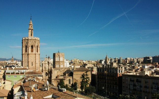 Les monedes estaven ocultes en un mur del carrer del Micalet, al centre de la ciutat -  Wikimedia Commons