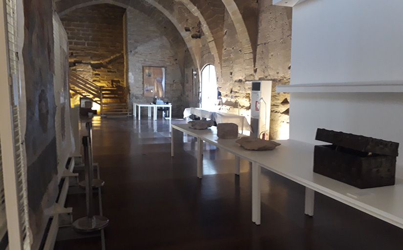 Una de les sales que es poden veure durant la visita al reial monestir de Sixena - Sònia Casas Una de les sales que es poden veure durant la visita al reial monestir de Sixena - Sònia Casas