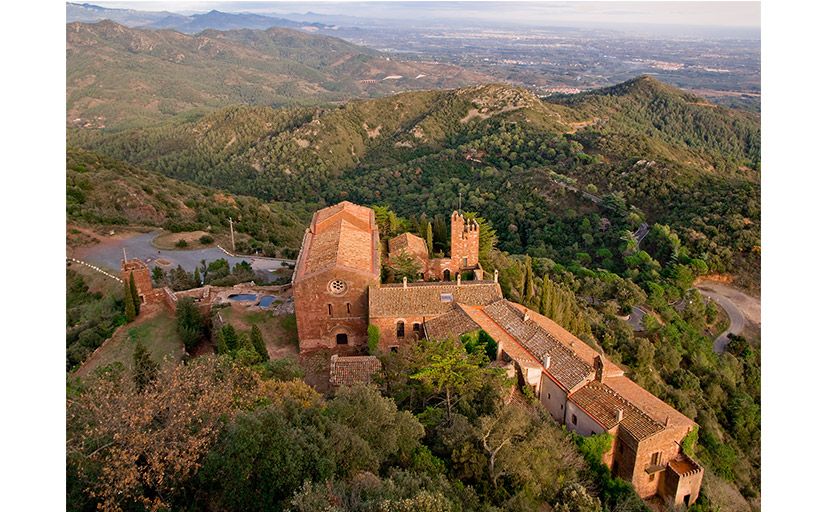 Castell d'Escornalbou - Wikimedia Commons Castell d'Escornalbou - Wikimedia Commons