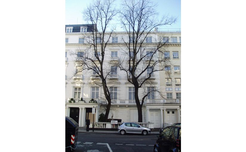 A través de les finestres de les 'dummie houses' de Leinster Gardens Fowler, a Londres, no s'hi veu res - Wikimedia Commons A través de les finestres de les 'dummie houses' de Leinster Gardens Fowler, a Londres, no s'hi veu res - Wikimedia Commons