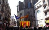 Homenatge a Lluís Maria Xirinacs al Fossar de les Moreres - Wikimedia Commons Homenatge a Lluís Maria Xirinacs al Fossar de les Moreres - Wikimedia Commons