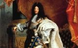 El rei Lluís XIV de França va intentar ocultar amb perruques monumentals la seva incipient calba