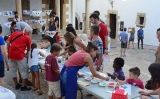 Taller infantil al Racó de la Calma, al davant del Cau Ferrat