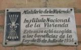 Placa d'habitatge franquista -  Wikipedia