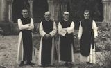 Els quatre monjos italians que es van instal·lar al monestir l'any 1940 - Arxiu del Monestir de Poblet Els quatre monjos italians que es van instal·lar al monestir l'any 1940 - Arxiu del Monestir de Poblet