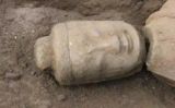 Una de les estàtues descobertes Una de les estàtues descobertes