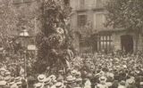 Celebració de l'Onze de Setembre de l'any 1914, any del bicentenari, davant el monument a Rafael Casanova